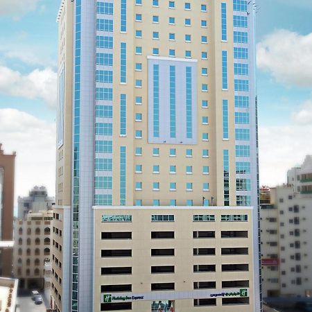 فندق هوليداي البحرين المنامة المظهر الخارجي الصورة